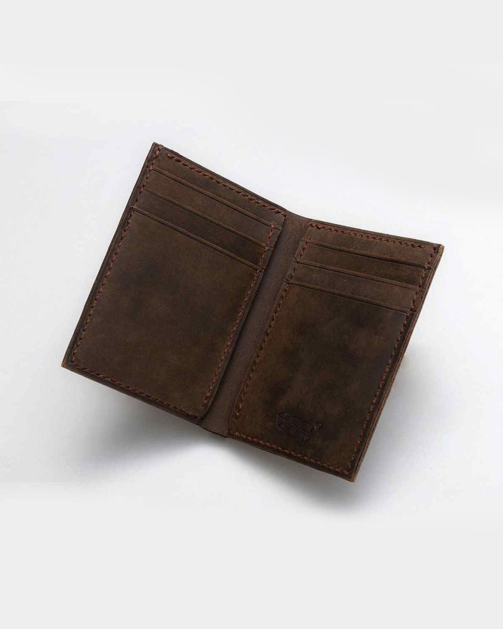 Alternative view of Ví Bi-Fold Legend da sáp - Đứng