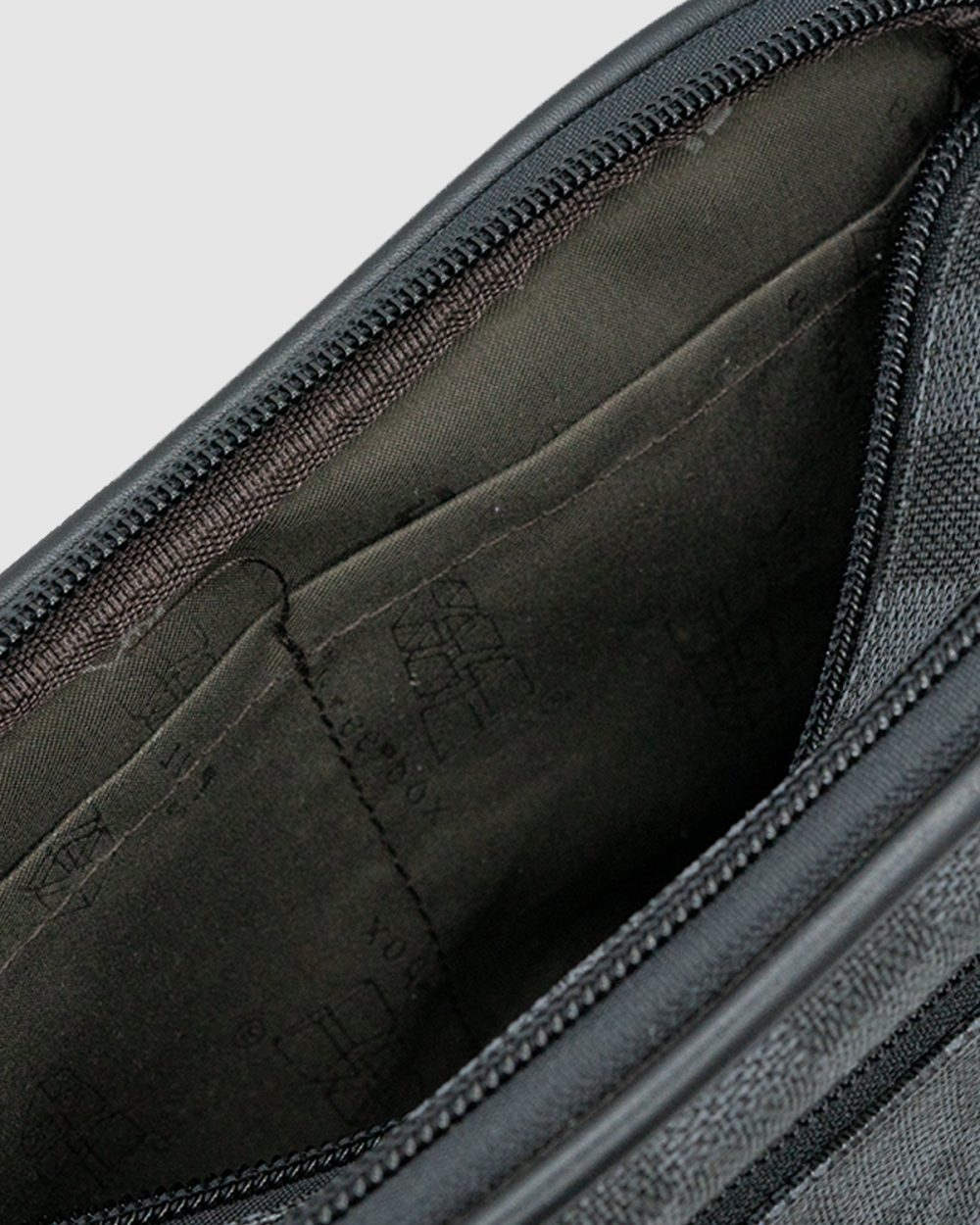 Túi deo chéo hộp Monogram MS3625 1 3