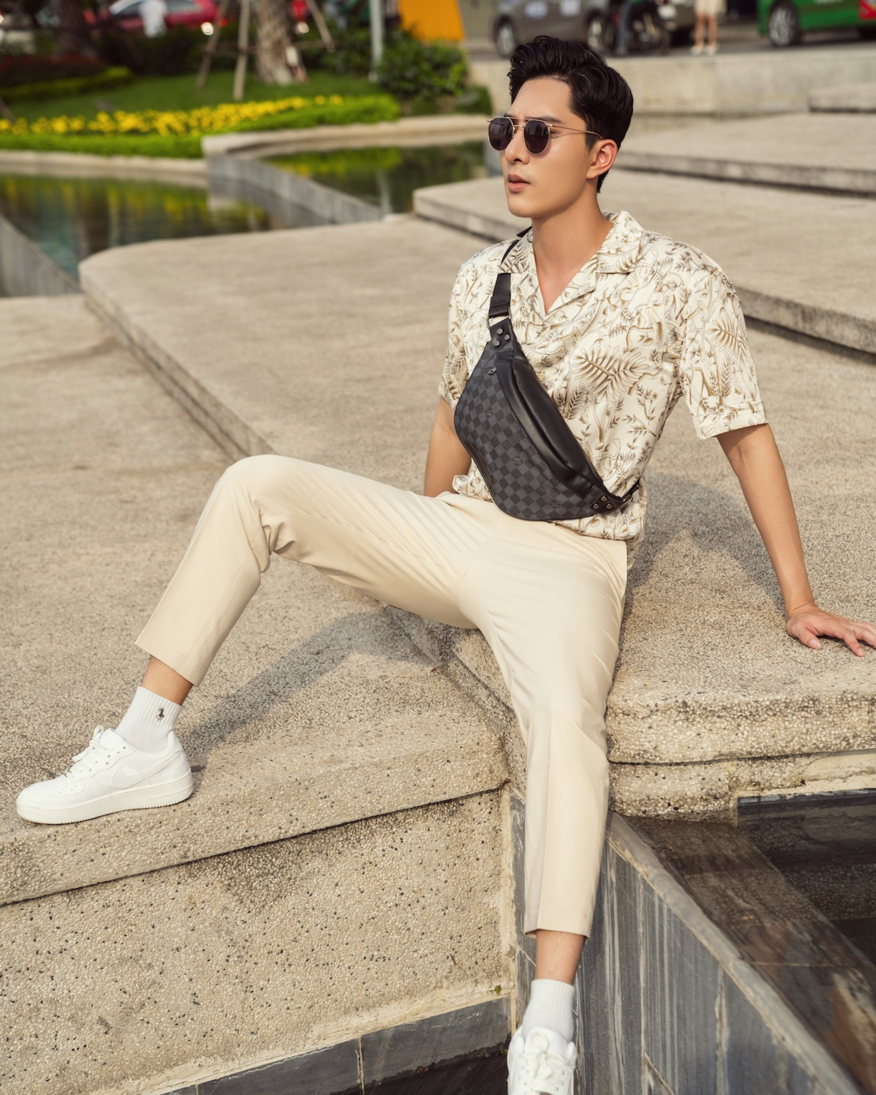 Túi bao tử đeo ngực Damier MONGA | MS1377