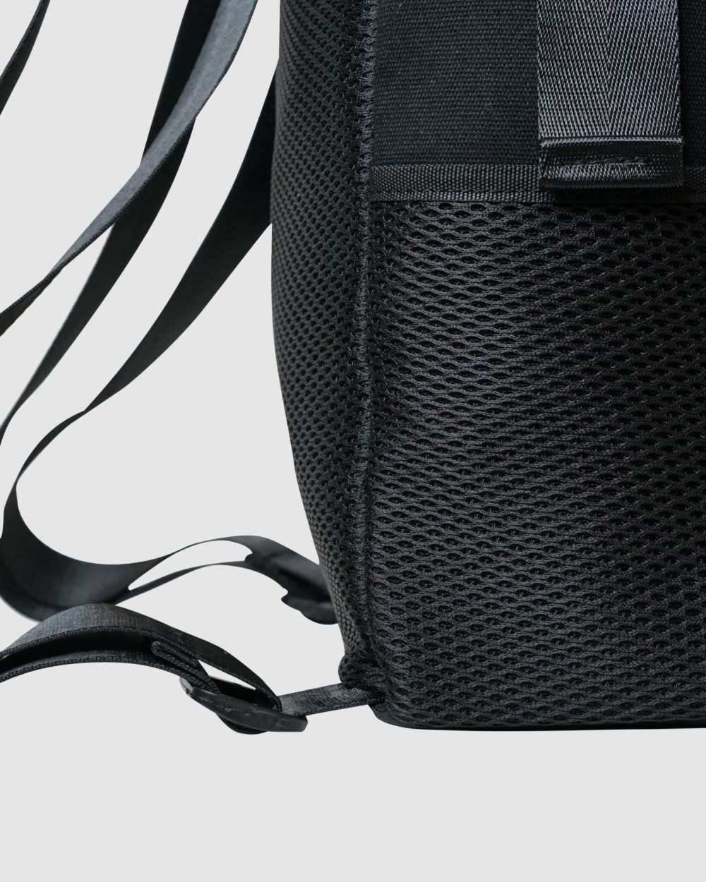 Balo laptop vai canvas Urban co quai xach nhieu ngan da nang kich thuoc lon vua laptop 16 inch Three Box 10 scaled